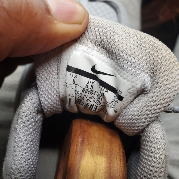 Nike Tanjun Gray Rose Gold Metallic Running Training Shoes Womens Size 8 - Picture 11 of 11